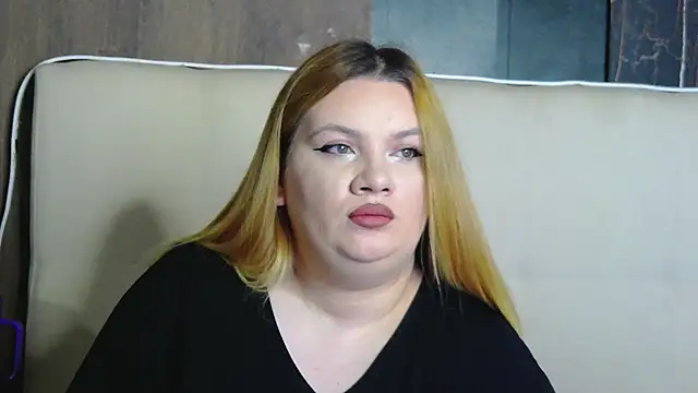 MelanieBrownn online show from 12.19.25