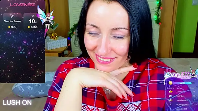 Snapshot of Roxyy_Star chatting on 12.22.24 Roxyy Star online show from 12.22.24