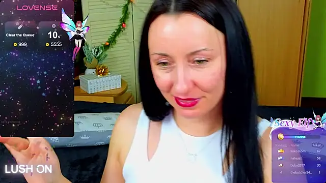 Snapshot of Roxyy_Star chatting on 01.10.25 Roxyy Star online show from 01.10.25