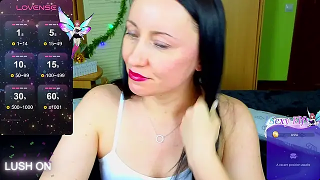 Snapshot of Roxyy_Star chatting on 01.13.25 Roxyy Star online show from 01.13.25