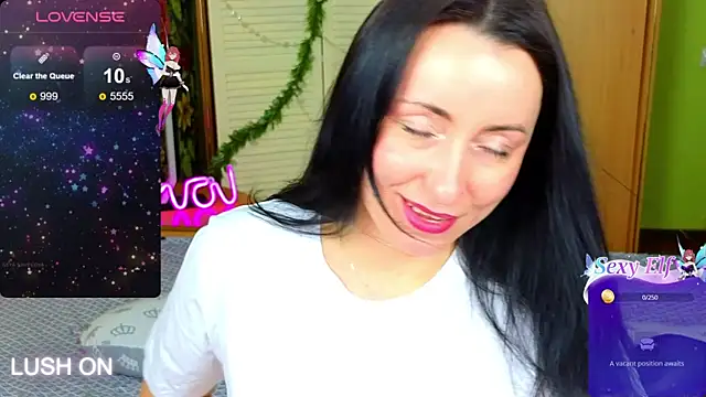 Snapshot of Roxyy_Star chatting on 01.17.25 Roxyy Star online show from 01.17.25