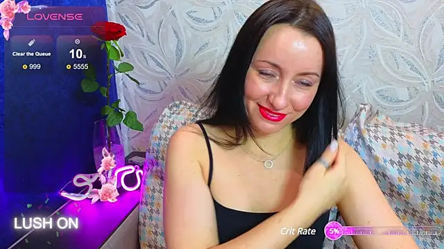 Snapshot of Roxyy_Star chatting on 03.04.25 Roxyy Star online show from 03.04.25