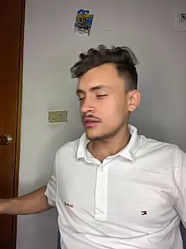 Desmon Clark online show from 04.24.26