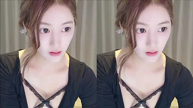 Snapshot of initial-lucky chatting on 05.23.26 initial-lucky online show from 05.23.26