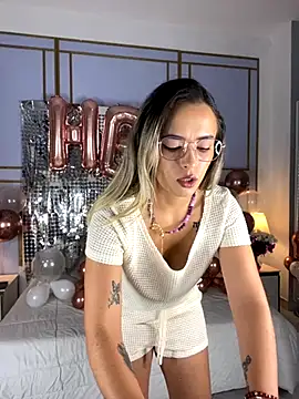 aziac10 online show from 10.14.25