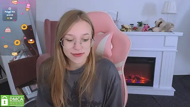 LayriantaVee online show from 09.25.25