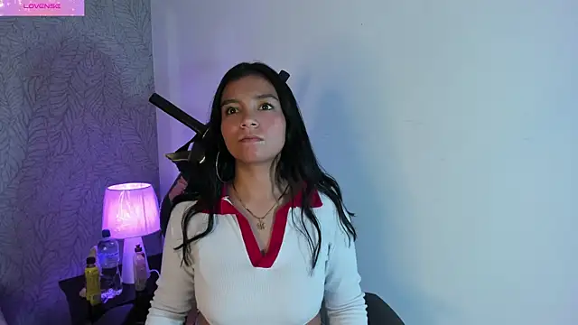 Snapshot of Candys_victoria chatting on 09.20.25 Candys victoria online show from 09.20.25