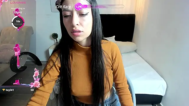 Scarlett  bell online show from 12.22.24