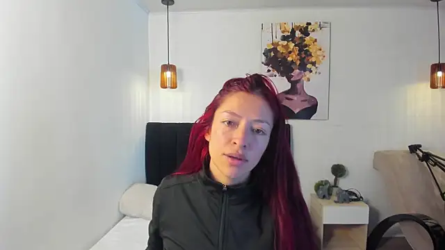 Scarlett  bell online show from 10.07.25