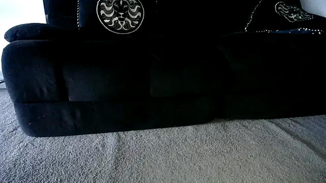 Niquitasparkles online show from 11.30.25