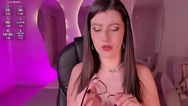 AmberFarrell online show from 12.23.24