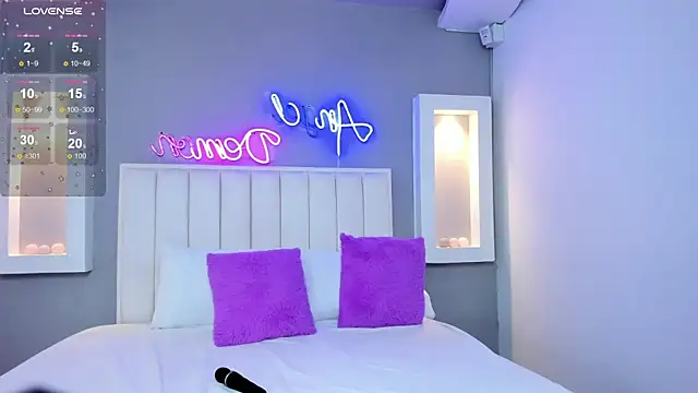 HannaPaola online show from 03.01.25