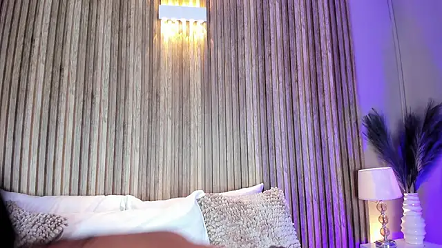 HannaPaola online show from 01.10.26