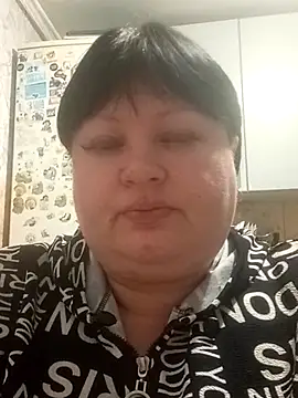 Snapshot of Marina376 chatting on 01.04.25 Marina376 online show from 01.04.25