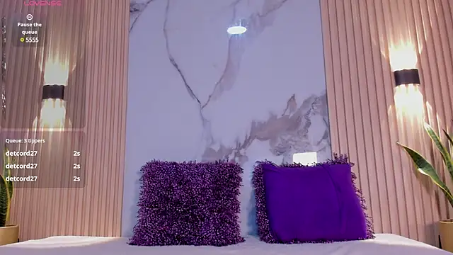 valentina lux online show from 02.26.25