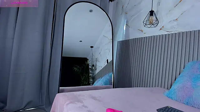 valentina lux online show from 06.29.26
