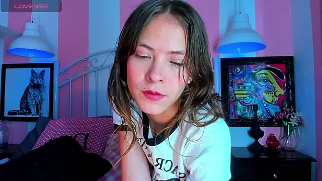 Liah Grey8 online show from 12.17.24