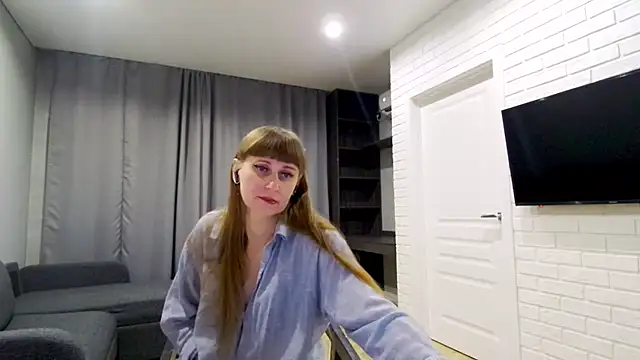 Daniella Lorente online show from 12.05.25