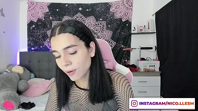 jade dakota   online show from 01.22.25