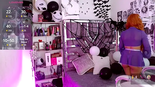 AliceWalker 11 online show from 10.24.25