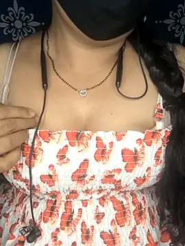 Snapshot of Queen_sakshi chatting on 02.18.26 Queen sakshi online show from 02.18.26