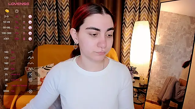 hannacheekss  online show from 02.20.26