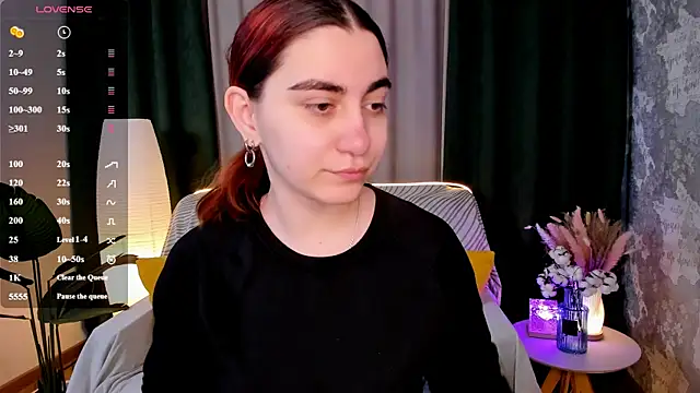 hannacheekss  online show from 03.19.26