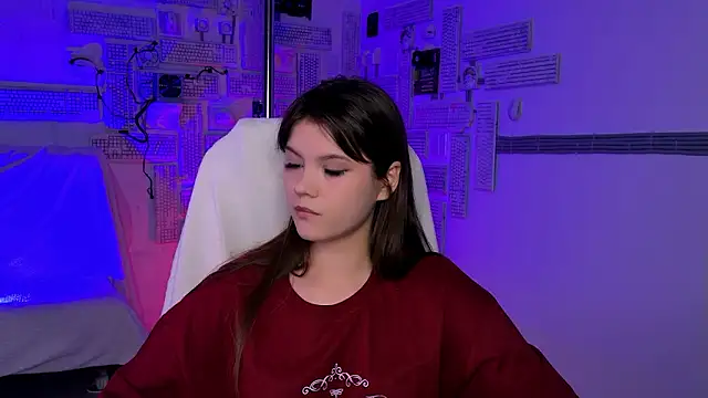 EvaThopson online show from 02.15.26