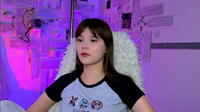 EvaThopson online show from 03.26.26