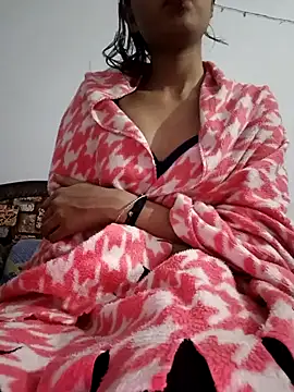 Snapshot of pikubaby chatting on 12.19.24 pikubaby online show from 12.19.24