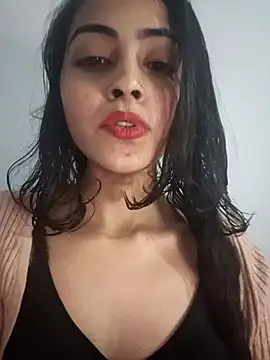 Snapshot of pikubaby chatting on 12.22.24 pikubaby online show from 12.22.24