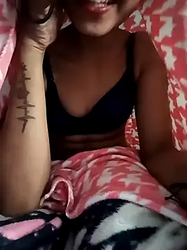 Snapshot of pikubaby chatting on 12.25.24 pikubaby online show from 12.25.24