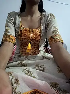 Snapshot of pikubaby chatting on 12.27.24 pikubaby online show from 12.27.24