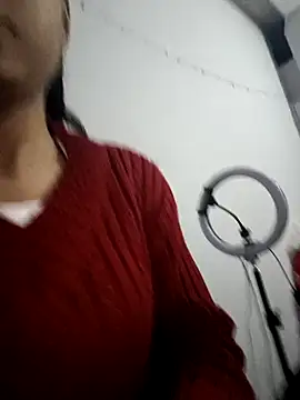 Snapshot of pikubaby chatting on 01.14.25 pikubaby online show from 01.14.25