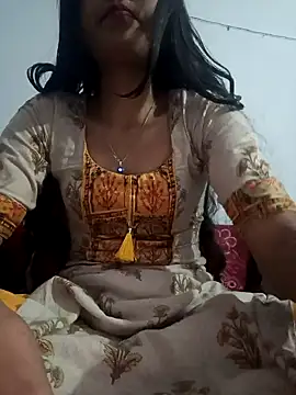 Snapshot of pikubaby chatting on 02.04.25 pikubaby online show from 02.04.25