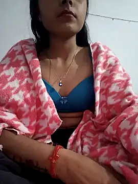 Snapshot of pikubaby chatting on 02.14.25 pikubaby online show from 02.14.25