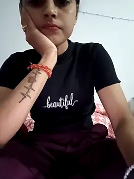 Snapshot of pikubaby chatting on 02.16.25 pikubaby online show from 02.16.25