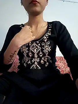 Snapshot of pikubaby chatting on 03.17.25 pikubaby online show from 03.17.25