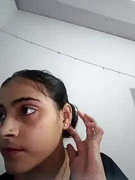 Snapshot of pikubaby chatting on 09.13.25 pikubaby online show from 09.13.25