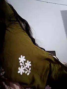 Snapshot of pikubaby chatting on 09.20.25 pikubaby online show from 09.20.25