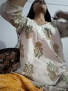 Snapshot of pikubaby chatting on 09.22.25 pikubaby online show from 09.22.25