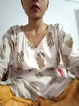 Snapshot of pikubaby chatting on 09.23.25 pikubaby online show from 09.23.25