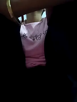 Snapshot of pikubaby chatting on 10.01.25 pikubaby online show from 10.01.25