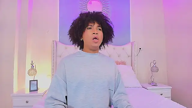 Ambar Collingg online show from 10.29.25