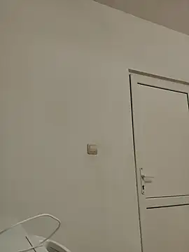 Snapshot of leeya_lee chatting on 03.21.25 leeya lee online show from 03.21.25