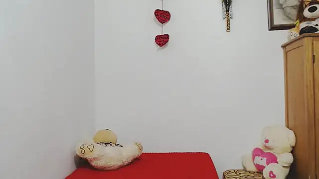 Snapshot of ariellth chatting on 10.08.25 ariellth online show from 10.08.25