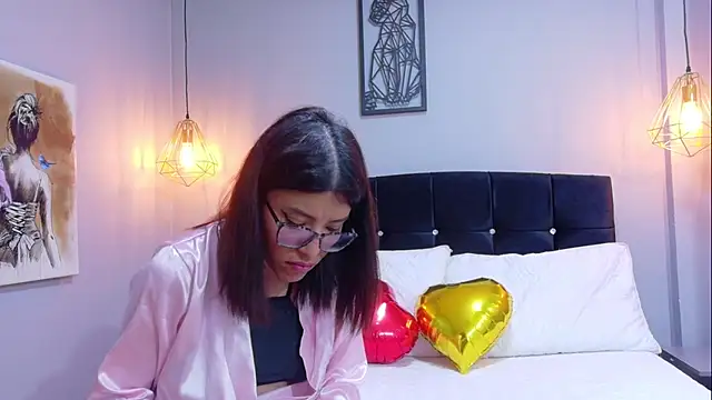  lucysmith online show from 10.23.25