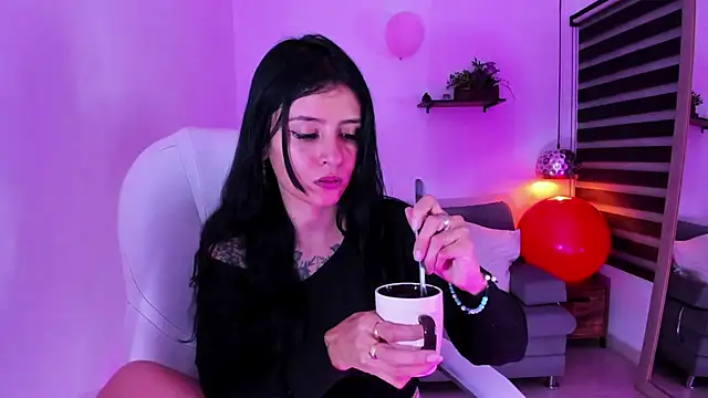 yenny garcia online show from 11.13.25