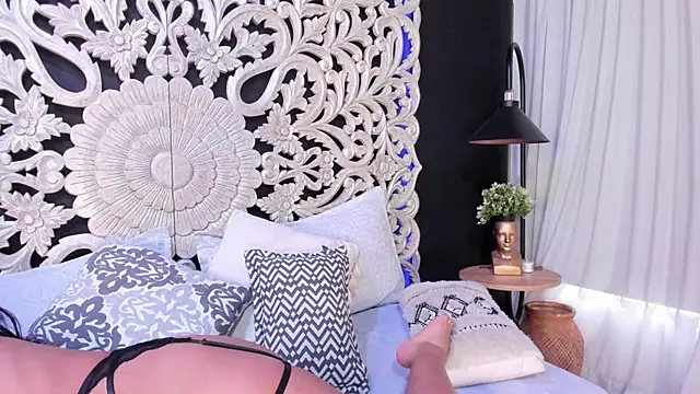 Mindy sweety online show from 10.06.25