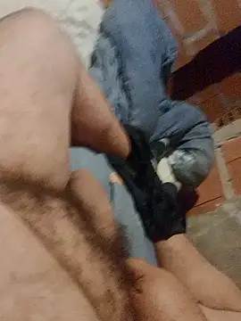 Snapshot of RenewingSaigon chatting on 11.03.25 RenewingSaigon online show from 11.03.25